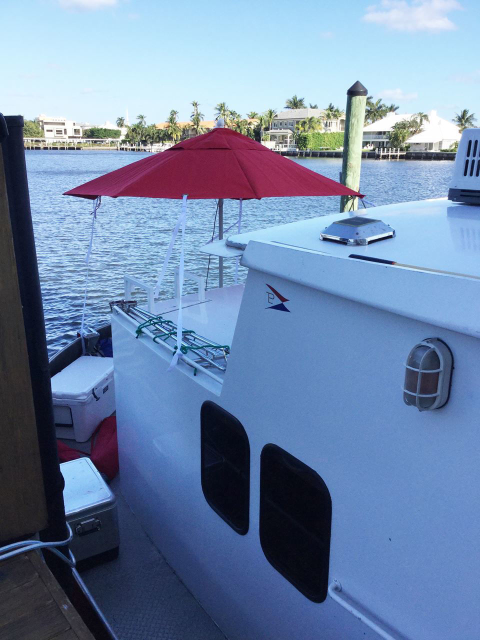 Bimini Shade Boat Umbrella. Bow Rider